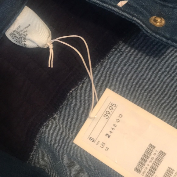 Jean jacket - Picture 2 of 6